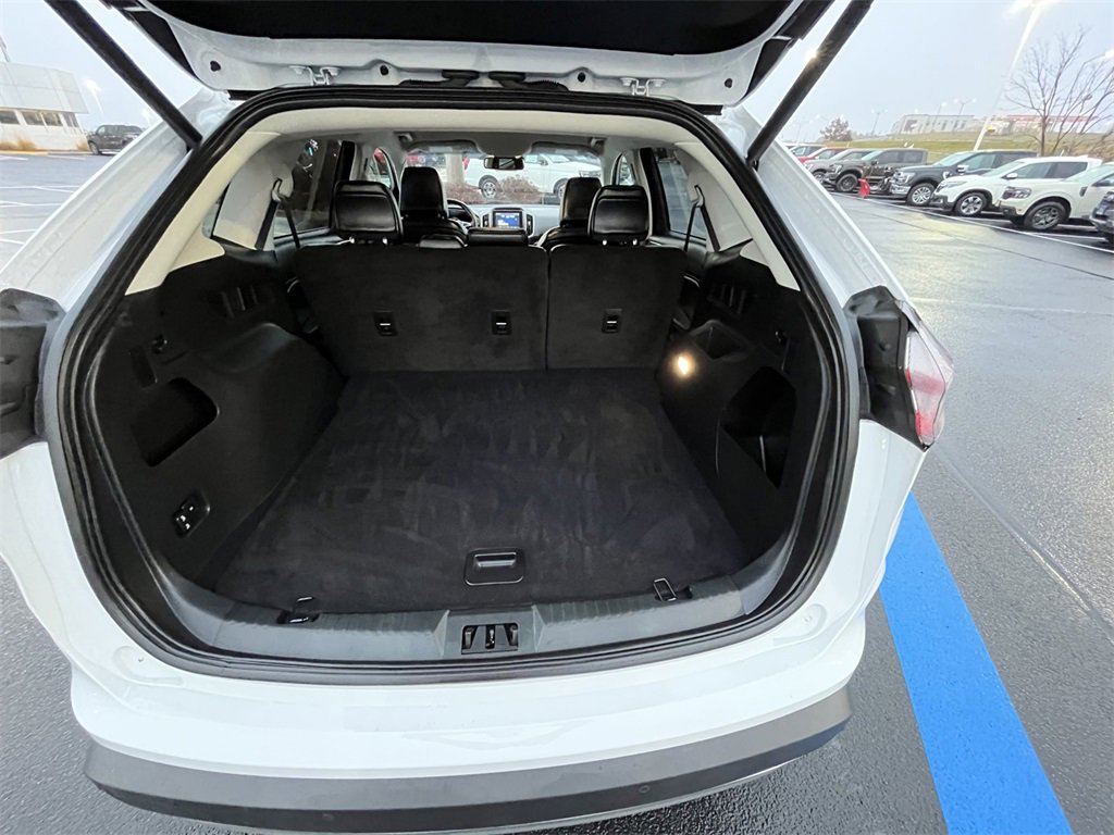 Certified 2024 Ford Edge SEL w/ Convenience Package image 24