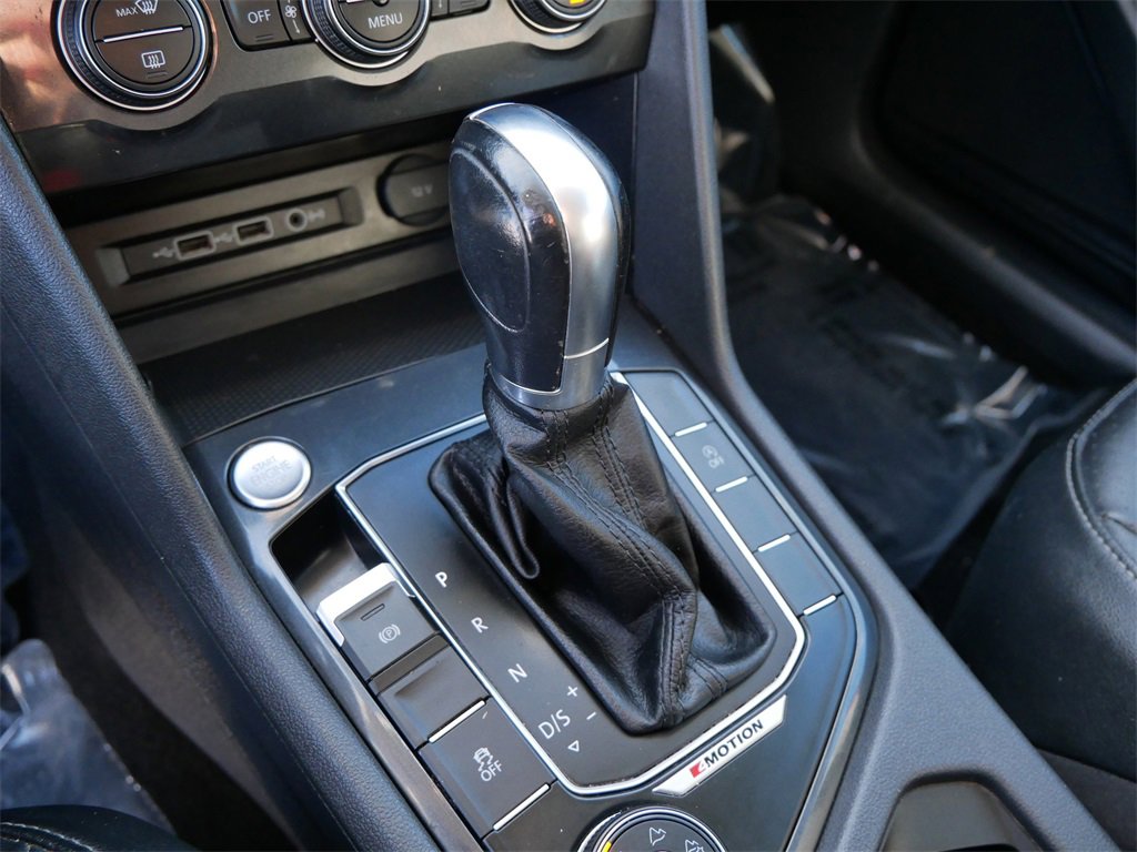 Used 2018 Volkswagen Tiguan SE image 21