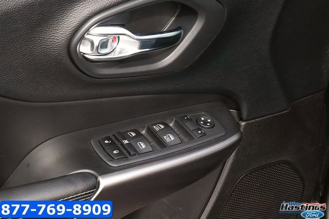 Used 2020 Jeep Cherokee Latitude image 10