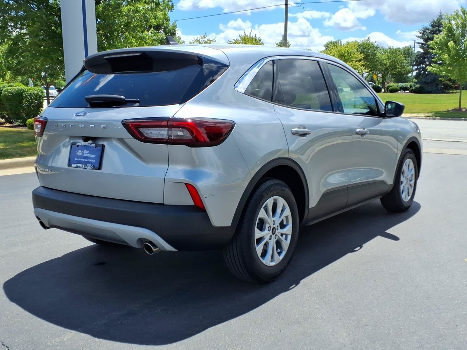 Certified 2024 Ford Escape Active w/ Cold Weather Package FWD image 9