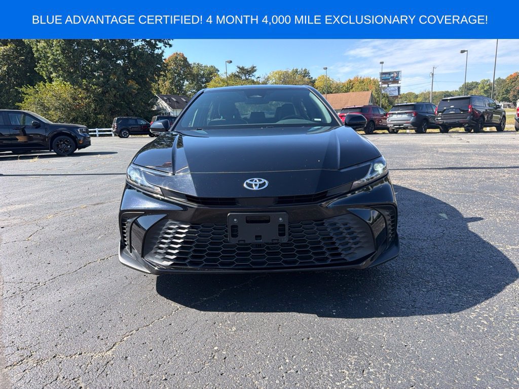Used 2025 Toyota Camry SE FWD image 9