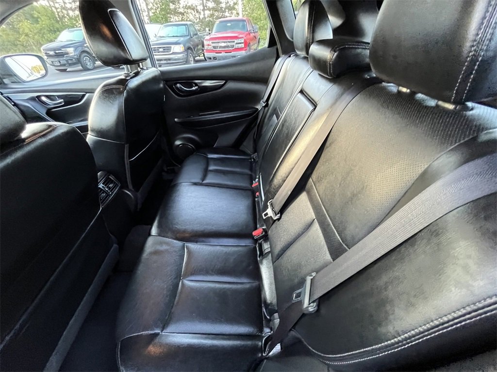 Used 2019 Nissan Rogue Sport SL w/ Premium Package image 24