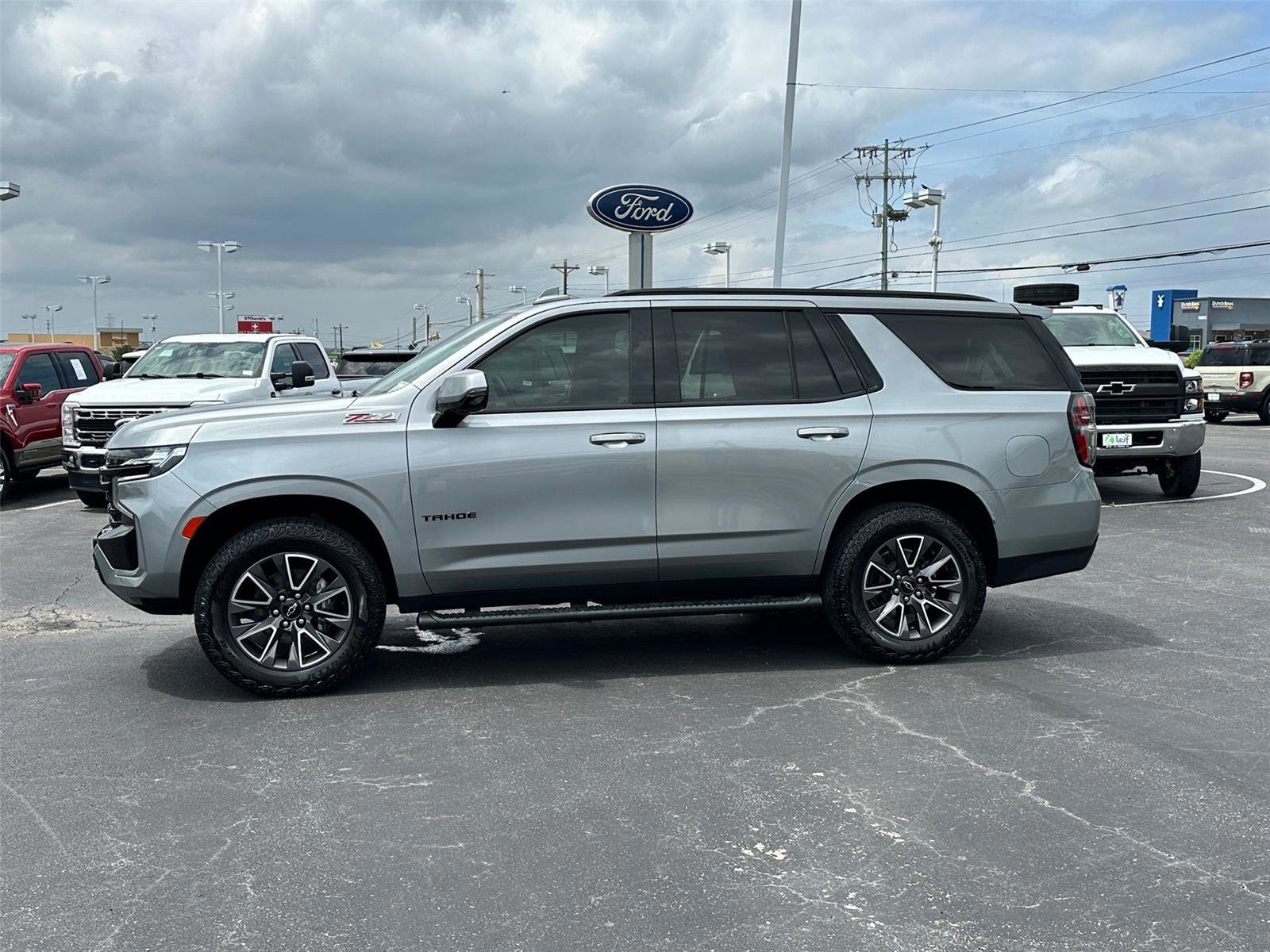 Used 2024 Chevrolet Tahoe Z71 w/ Luxury Package image 5