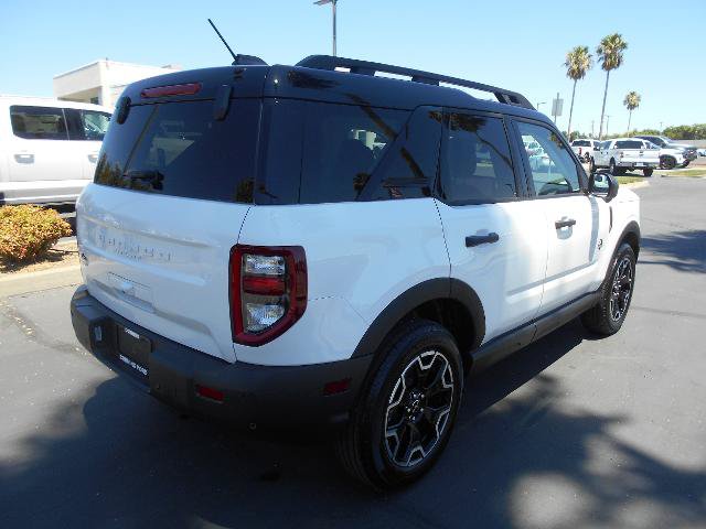Certified 2026 Ford Bronco Sport Outer Banks w/ Outer Banks Tech Package+ AWD/4WD image 3
