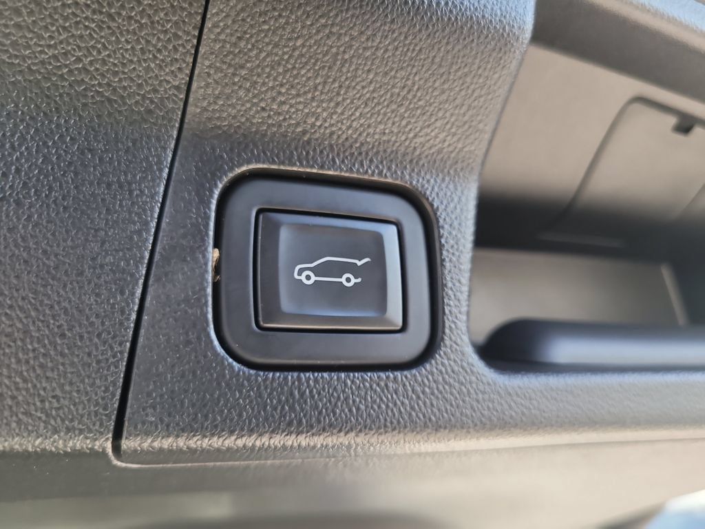 Used 2021 GMC Acadia SLT w/ Elevation Edition FWD image 8