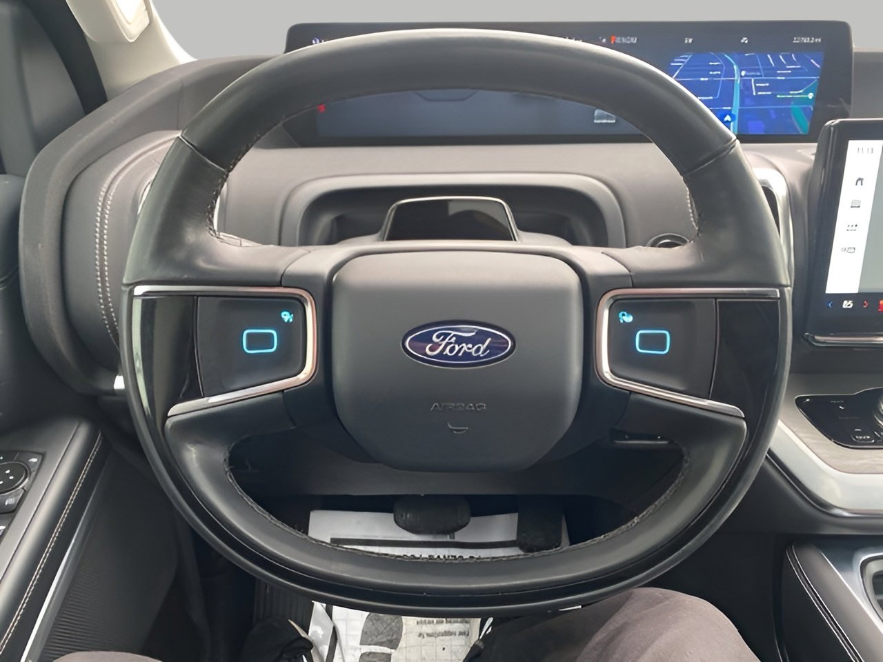 Certified 2025 Ford Expedition Max Platinum image 15