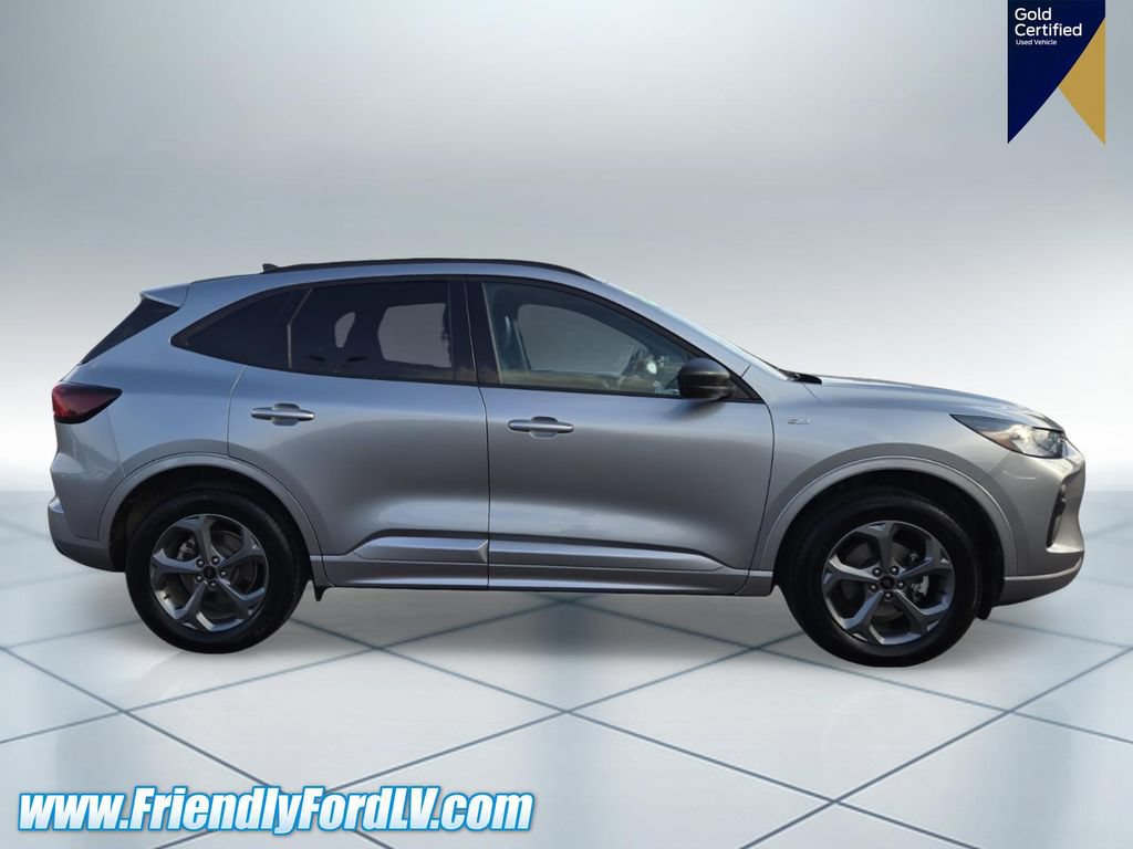 Certified 2024 Ford Escape ST-Line AWD/4WD image 7