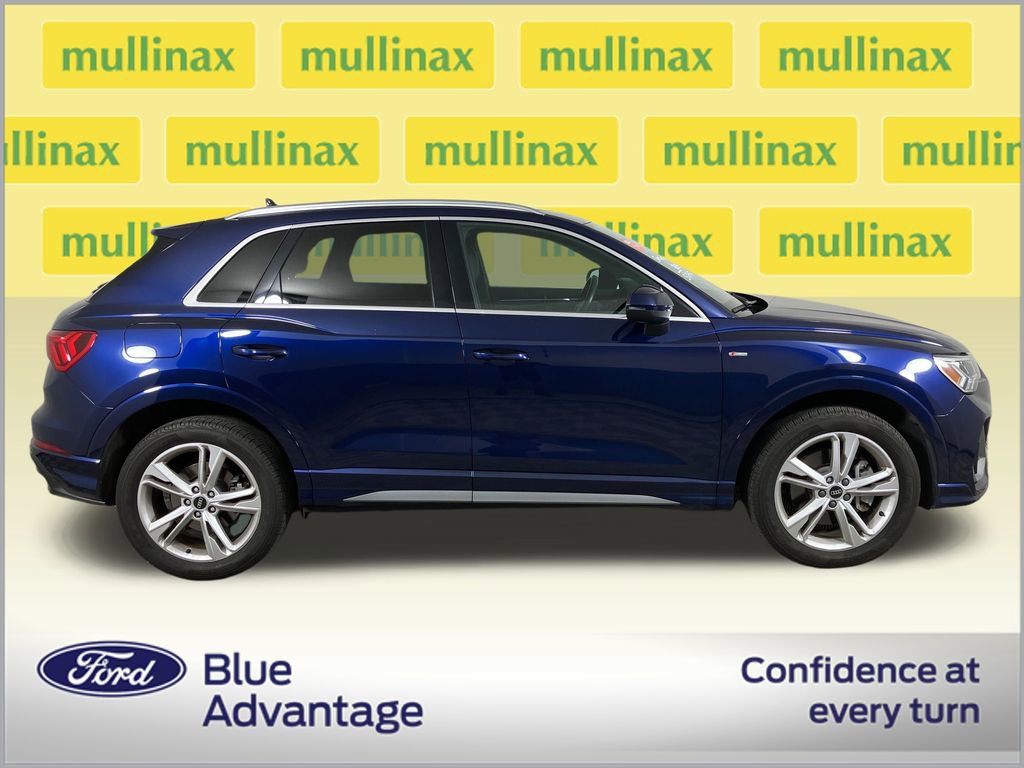 Used 2022 Audi Q3 2.0T Premium Plus AWD/4WD image 2