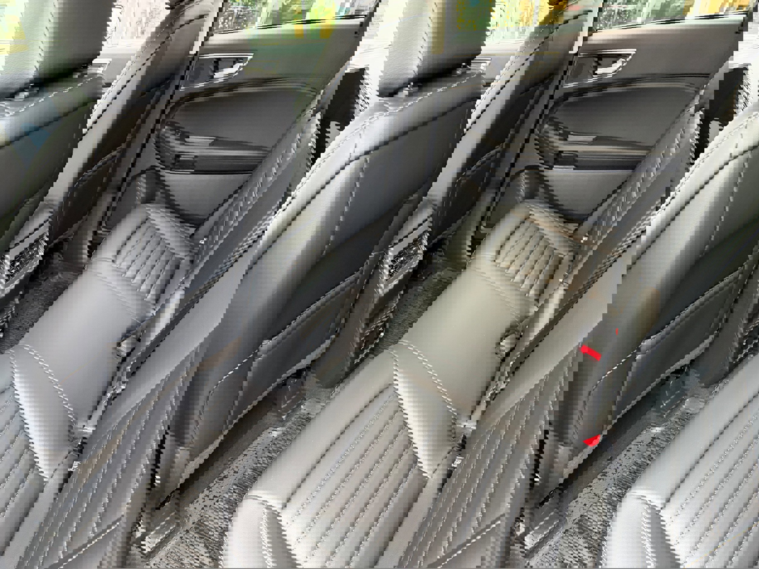 Certified 2024 Ford Edge SEL w/ Convenience Package image 13