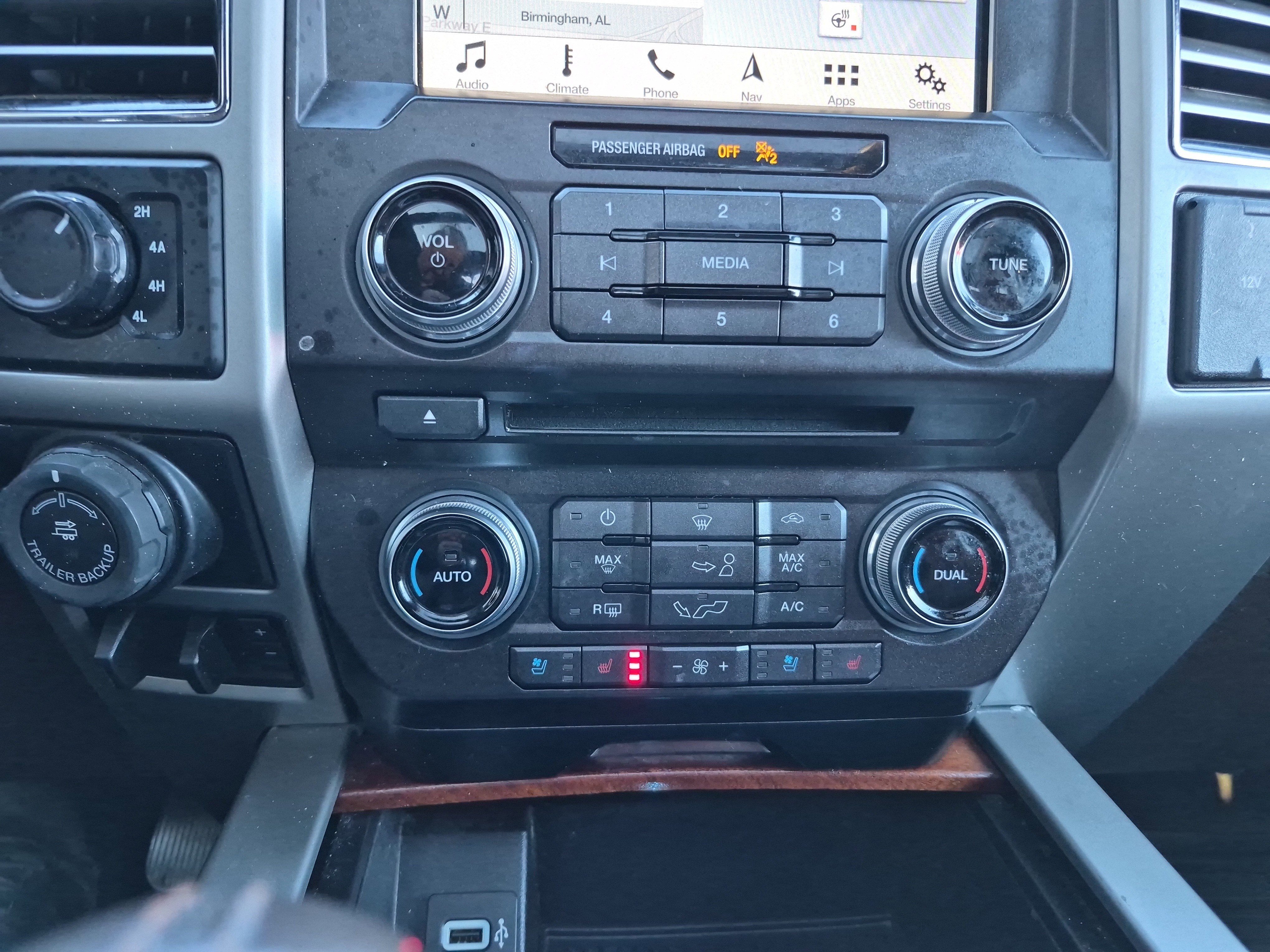 Certified 2018 Ford F150 King Ranch w/ Equipment Group 601A Luxury image 38