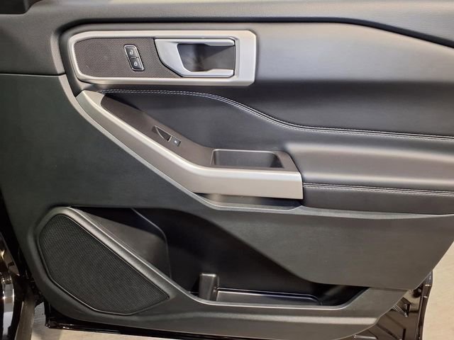 Certified 2023 Ford Explorer XLT w/ Equipment Group 202A image 31