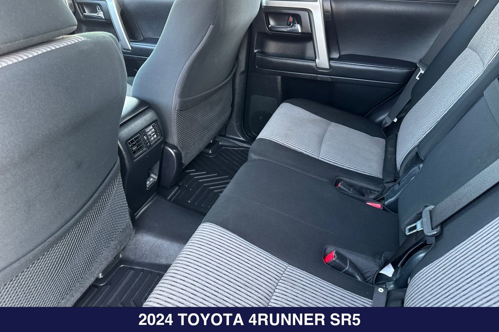 Used 2024 Toyota 4Runner SR5 RWD image 15