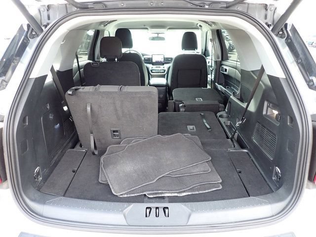 Certified 2024 Ford Explorer XLT w/ Class IV Trailer Tow Package AWD/4WD image 10