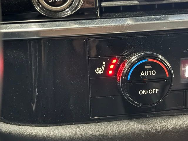 Used 2023 Nissan Pathfinder SL w/ SL Premium Package image 30