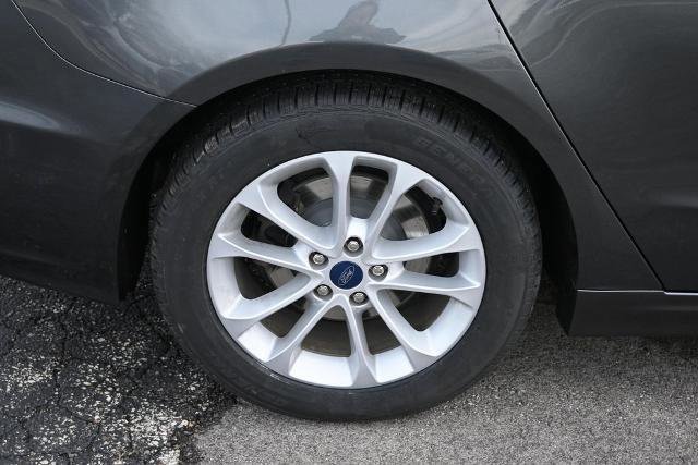 Certified 2020 Ford Fusion SE image 16