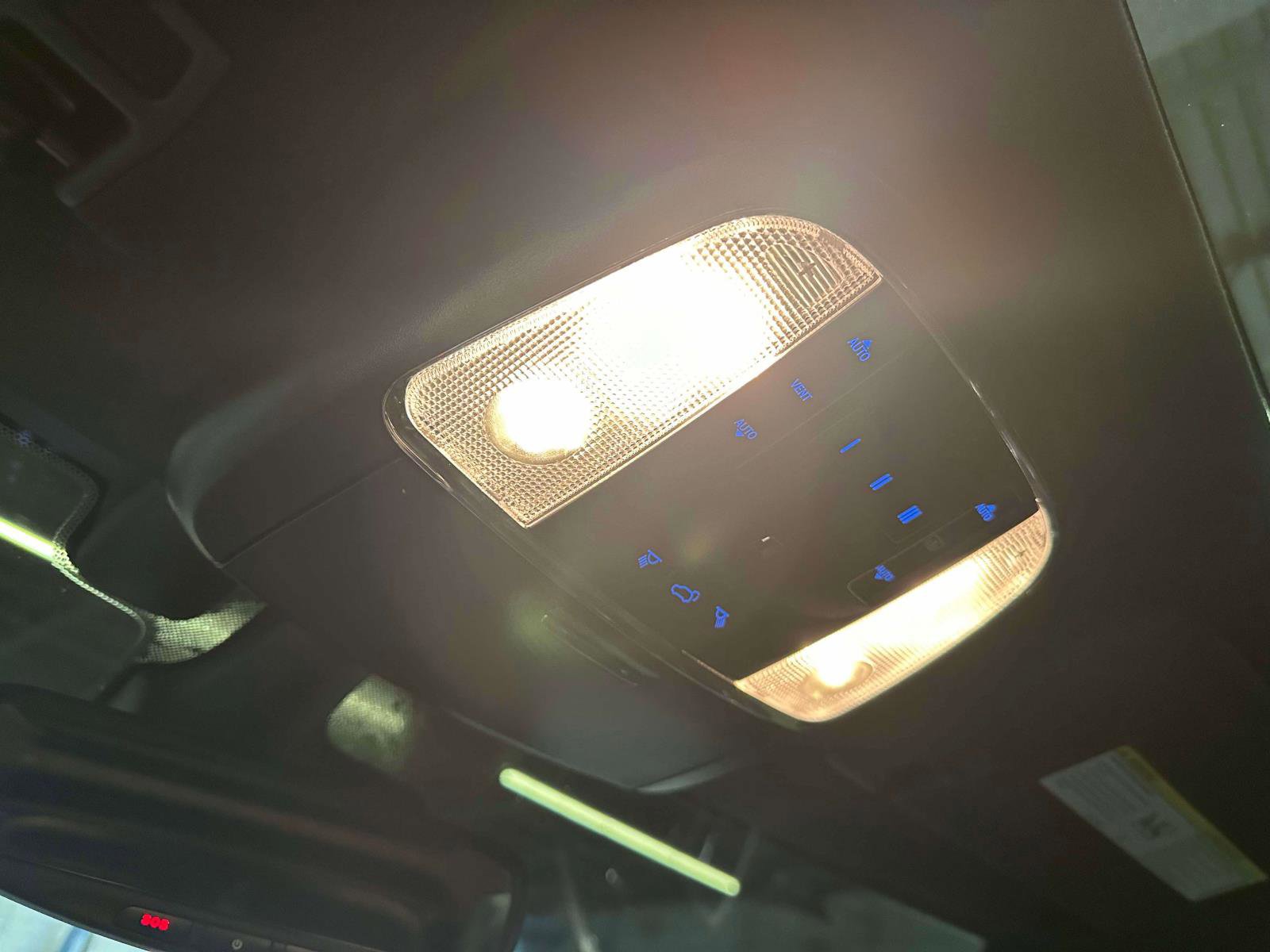 Used 2020 Jeep Grand Cherokee SRT image 31