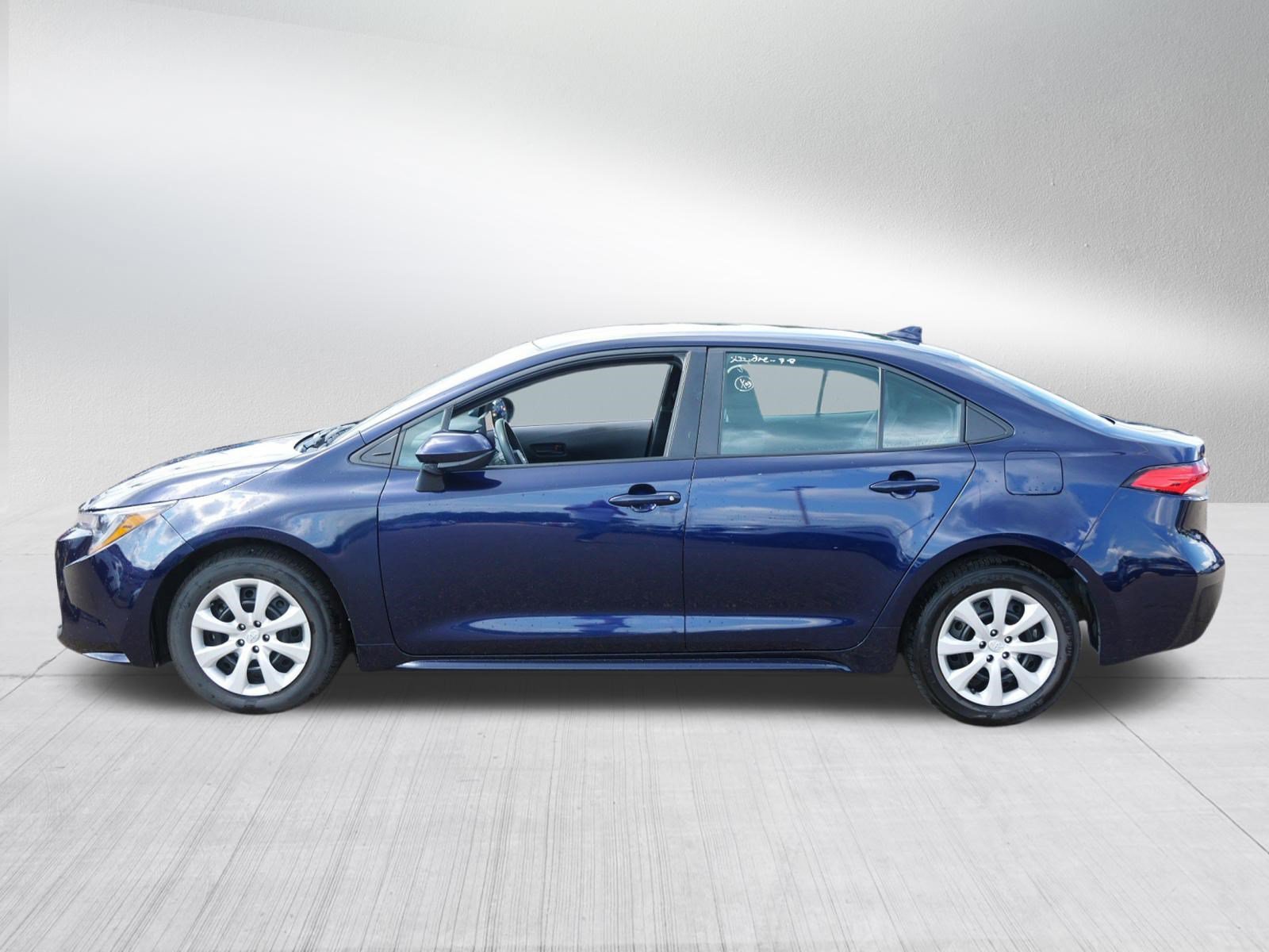 Used 2024 Toyota Corolla LE FWD image 4