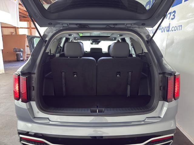 Used 2021 Kia Sorento S w/ Panoramic Sunroof Package FWD image 19