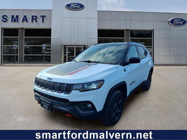 Used 2024 Jeep Compass Trailhawk AWD/4WD image 1