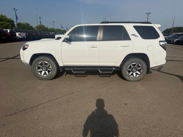 Used 2022 Toyota 4Runner TRD Off-Road Premium AWD/4WD image 7