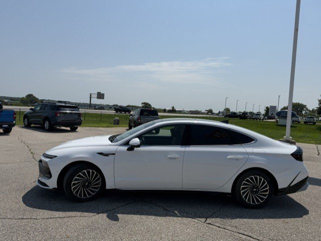 Used 2024 Hyundai Sonata Limited FWD image 6