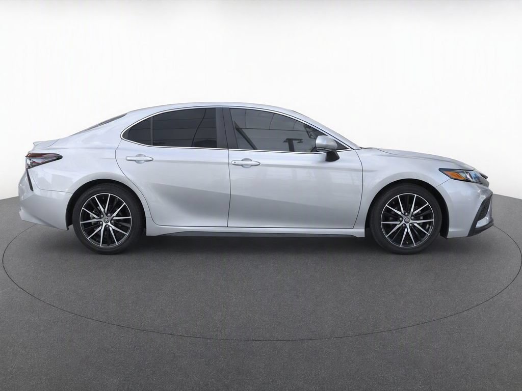 Used 2024 Toyota Camry SE w/ Convenience Package FWD image 10