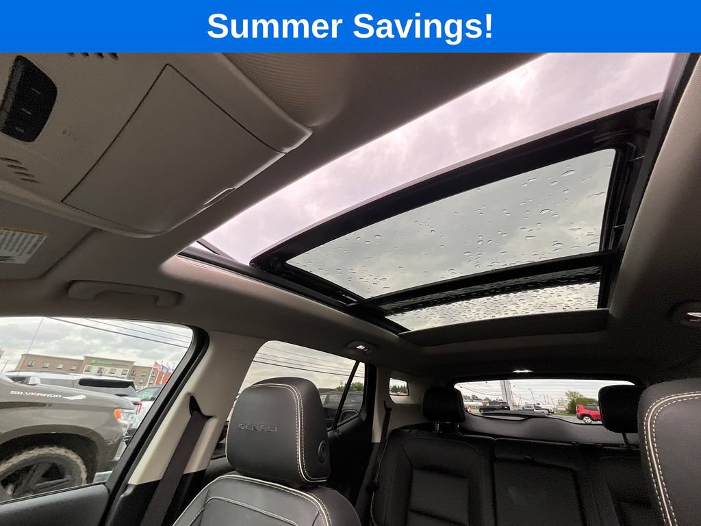 Used 2018 GMC Terrain Denali w/ Advanced Safety Package AWD/4WD image 21