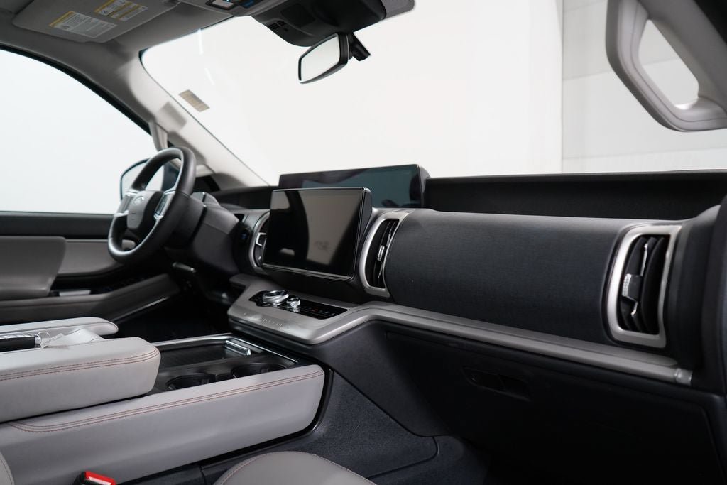 Certified 2025 Ford Expedition Max Active AWD/4WD image 27