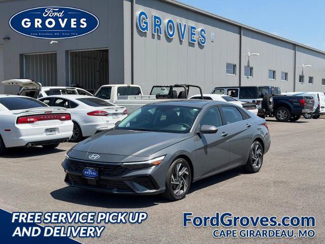 Used 2024 Hyundai Elantra SEL w/ Convenience Package