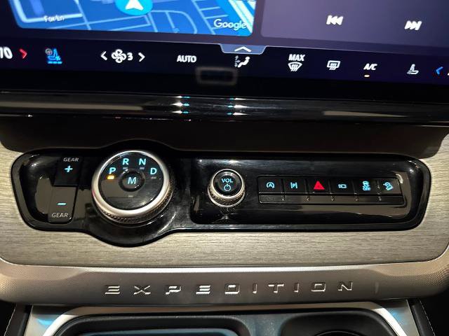 Certified 2025 Ford Expedition Platinum AWD/4WD image 31