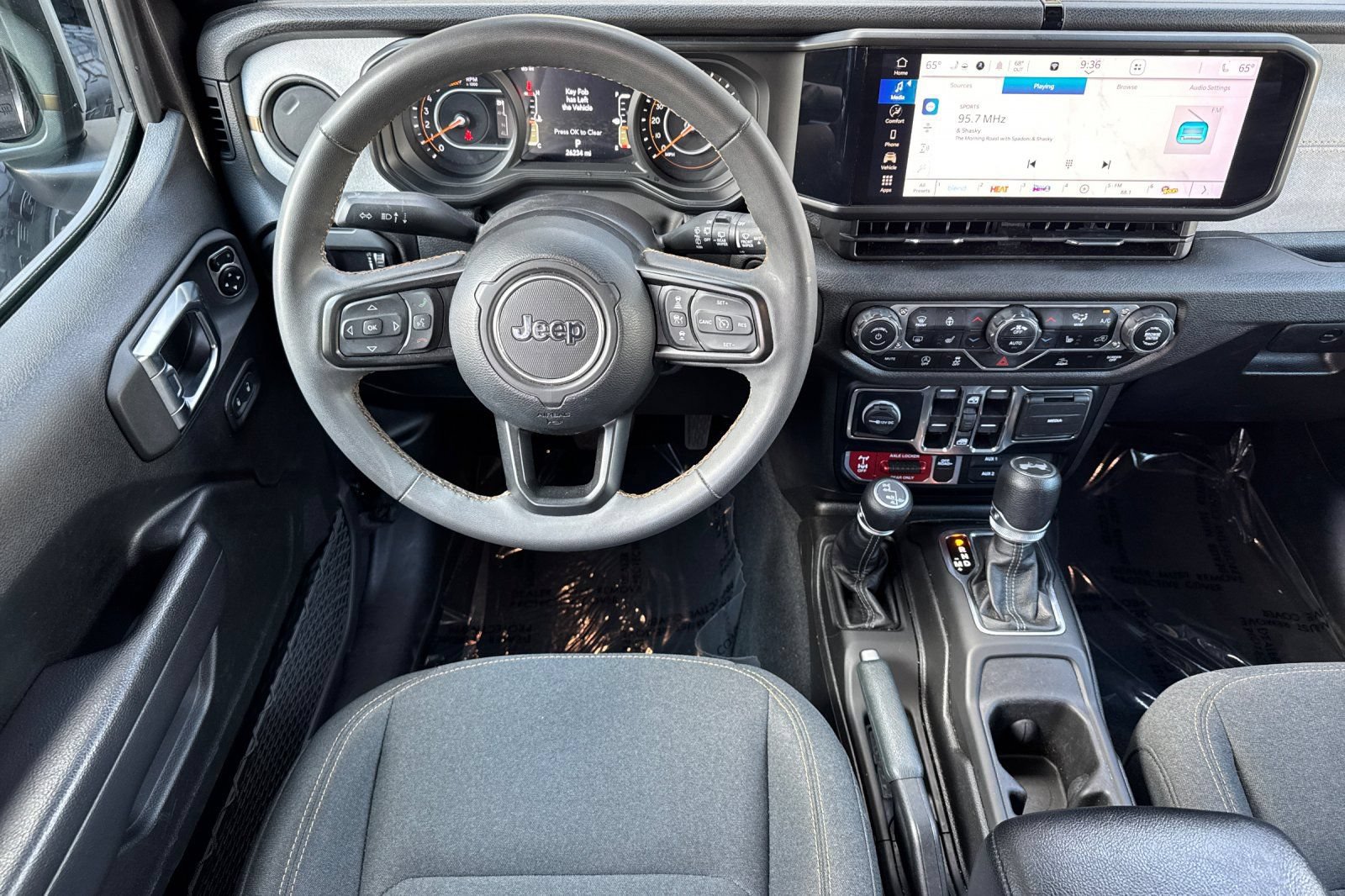 Used 2024 Jeep Wrangler Unlimited Sport AWD/4WD image 15