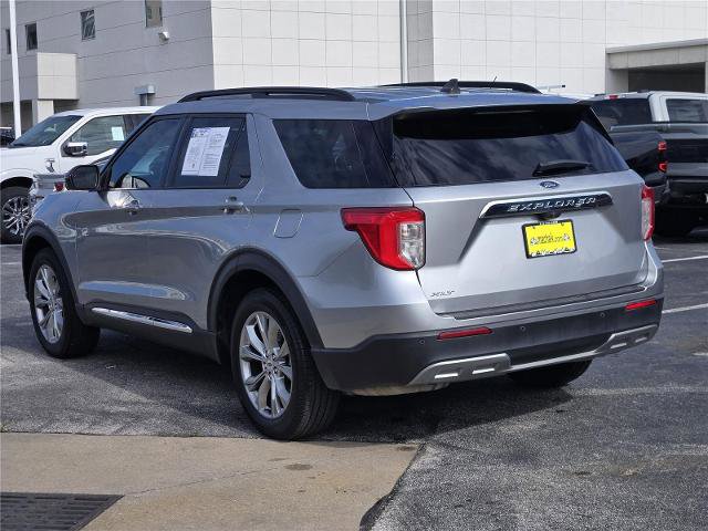 Certified 2023 Ford Explorer XLT w/ Equipment Group 202A RWD image 5