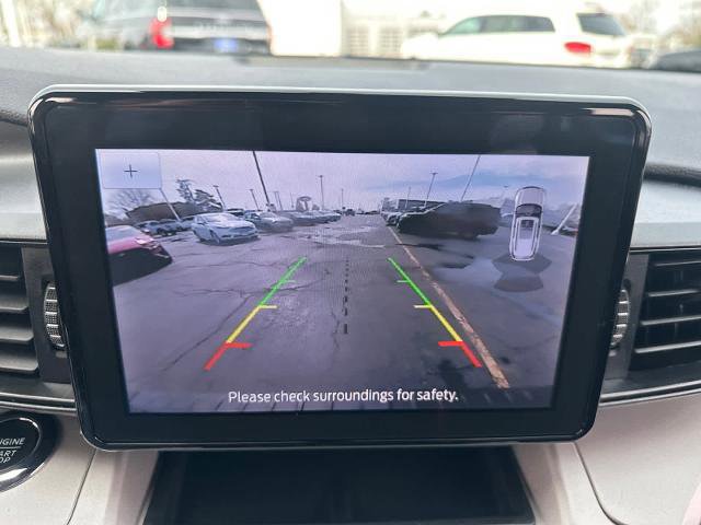 Certified 2023 Ford Explorer XLT w/ Class IV Trailer Tow Package image 17