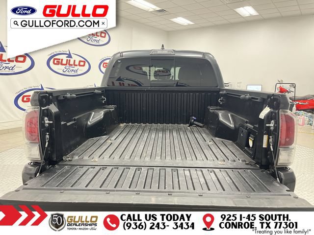 Used 2022 Toyota Tacoma TRD Off-Road w/ Technology Package AWD/4WD image 10