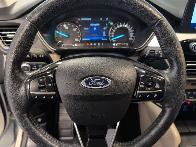 Certified 2021 Ford Escape SEL image 16
