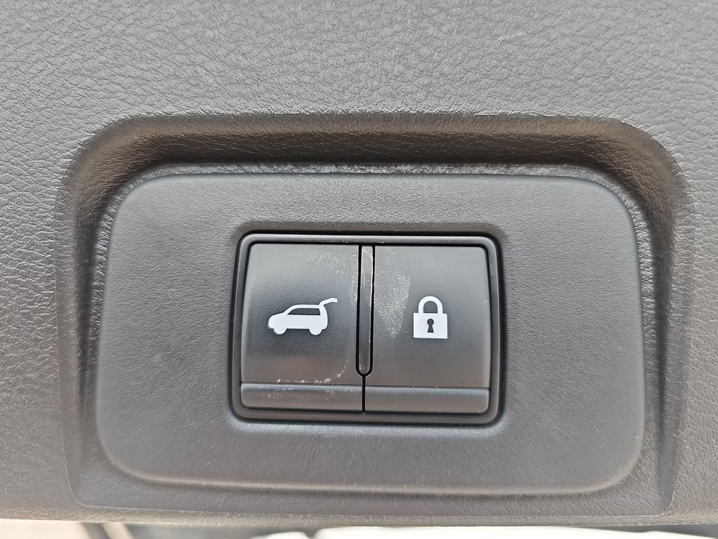 Used 2024 Nissan Rogue SV AWD/4WD image 13