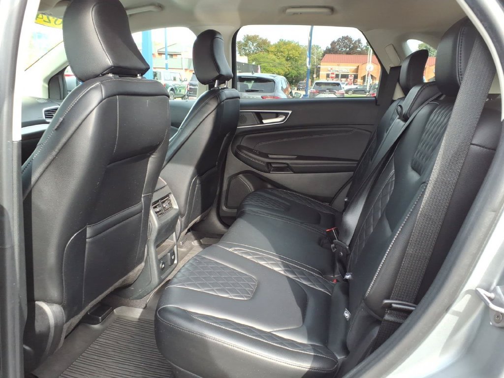 Certified 2024 Ford Edge Titanium AWD/4WD image 10