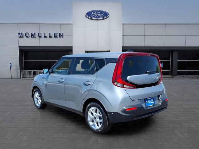 Used 2022 Kia Soul LX w/ Technology Package FWD image 7