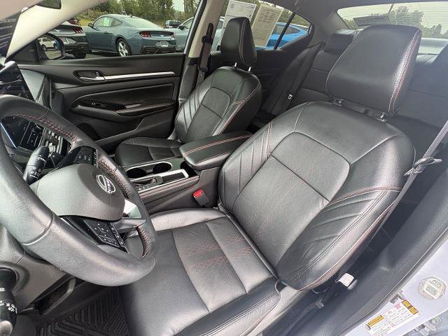Used 2024 Nissan Altima 2.5 SR w/ SR Premium Package FWD image 13