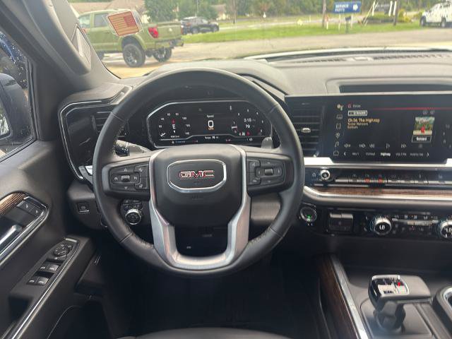 Used 2024 GMC Sierra 1500 Elevation w/ Elevation Premium Package AWD/4WD image 18