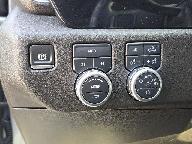 Used 2025 GMC Sierra 1500 SLT AWD/4WD image 23