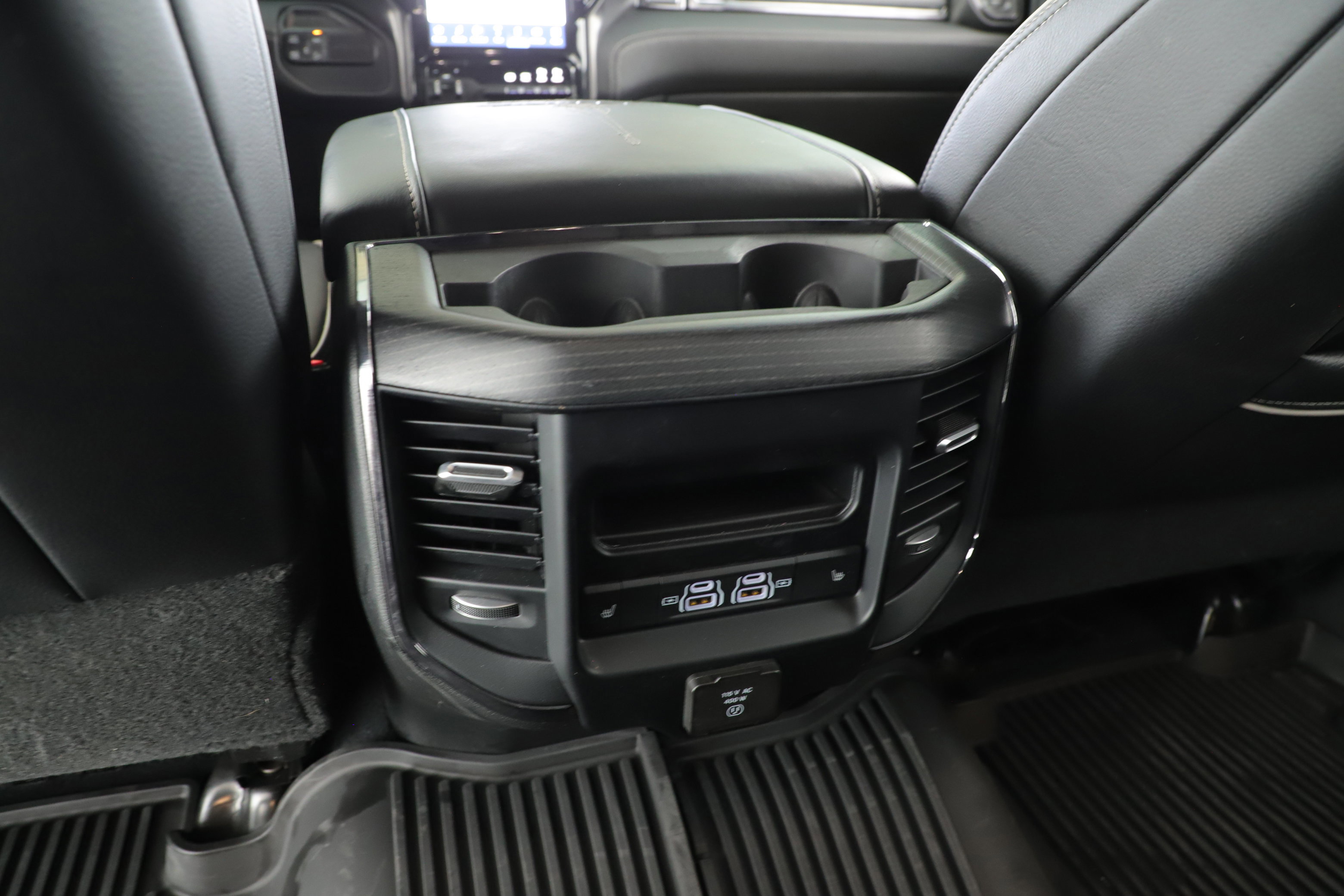 Used 2024 RAM 2500 Limited image 30