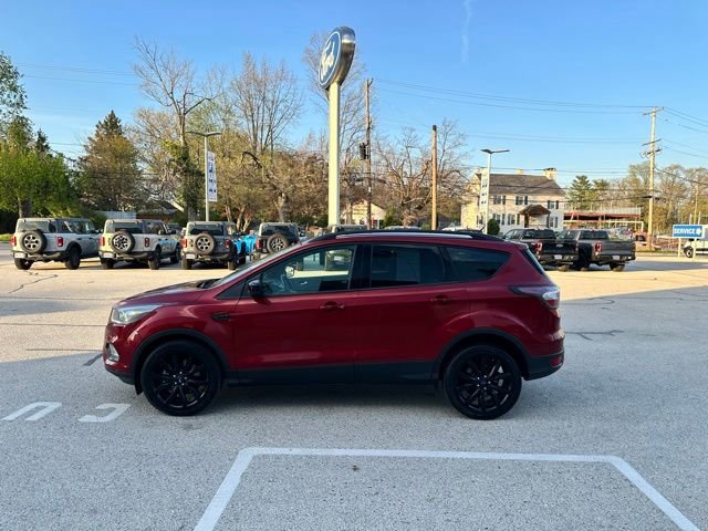 Certified 2017 Ford Escape SE w/ SE Sport Appearance Package AWD/4WD image 6