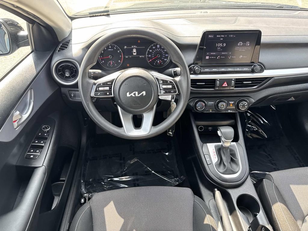 Used 2024 Kia Forte LXS image 11