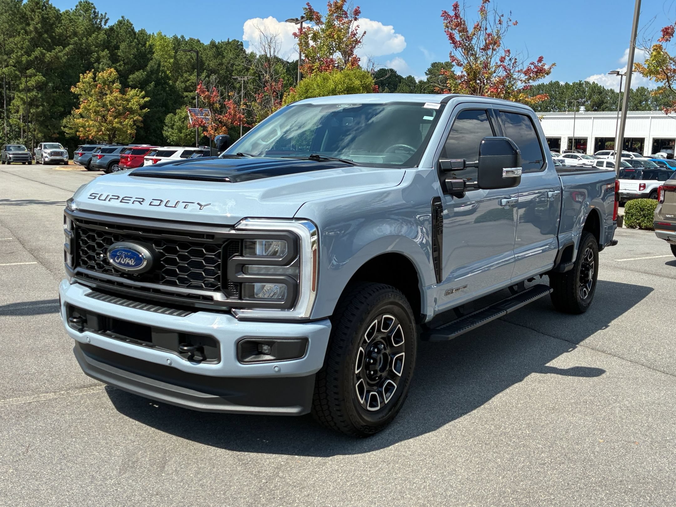 Certified 2024 Ford F250 Lariat w/ Lariat Ultimate Package AWD/4WD image 8