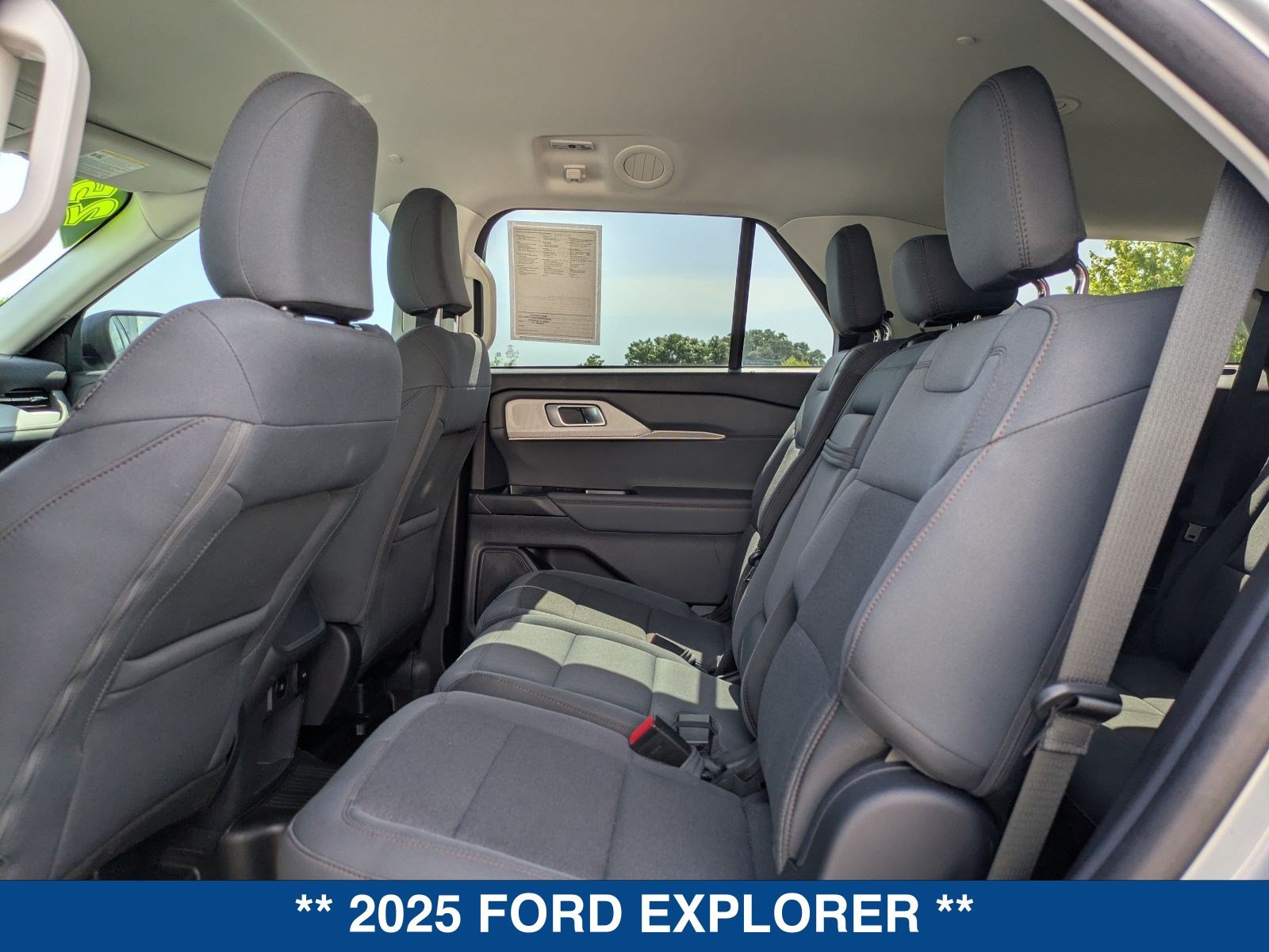 Certified 2025 Ford Explorer Active RWD image 16