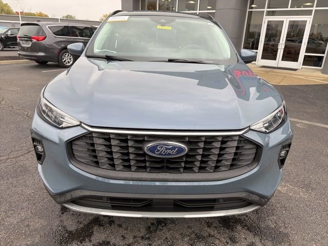 Certified 2023 Ford Escape SE w/ Class II Trailer Tow Package image 6