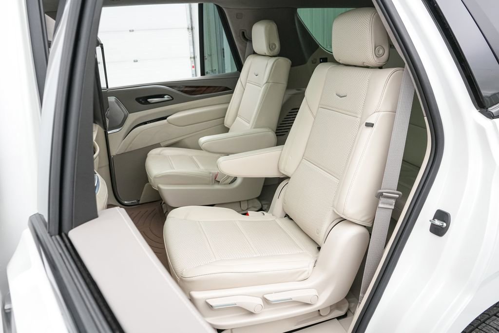 Used 2023 Cadillac Escalade Sport Platinum AWD/4WD image 22