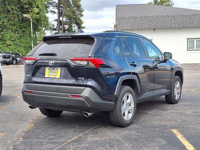Used 2020 Toyota RAV4 XLE FWD image 6
