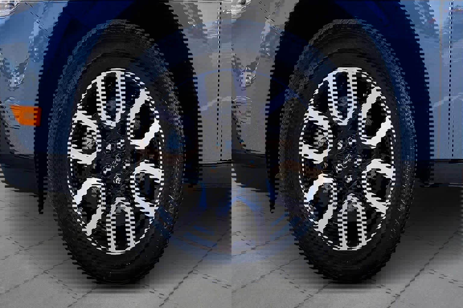 Certified 2024 Ford Maverick Lariat image 8